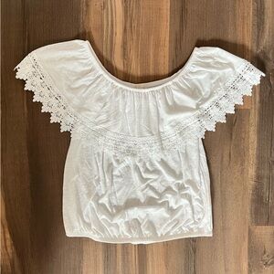 Paper + Tee Blouse Top Women’s Sz S White Off The Shoulder Lace Crochet Ruffle